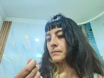 Stripchat Adult Webcam of Naughty_Kittenm