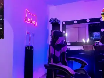 Stripchat Live Sex Cam of miss_kitty