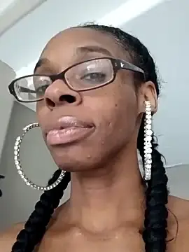 Stripchat Live Sex of Jasmine_FullsShine