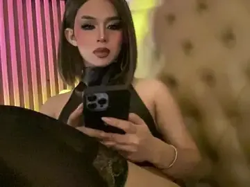 Stripchat Adult Webcam of M1ss_Ophelia_