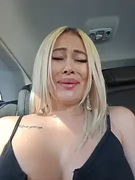 Stripchat Free Live Porn of MILFBARBY