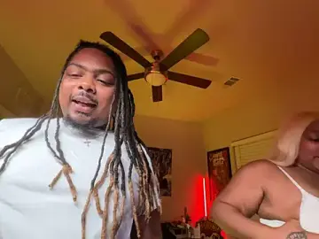 Stripchat Sex Chat of 4EVAGLACIERS