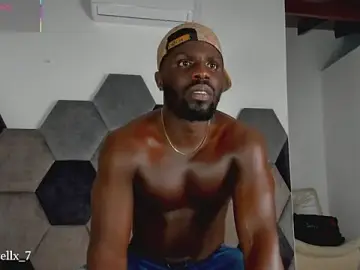 Stripchat Best Webcam of Latrellx7