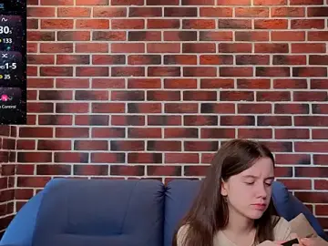 Stripchat Best Webcam of MyrtaMcclaney