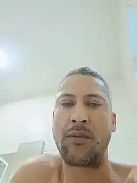 Stripchat Watch Live Sex Cams of Arrombador20