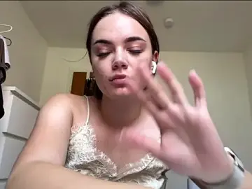 Stripchat Free Porn Cam of beautifulMira