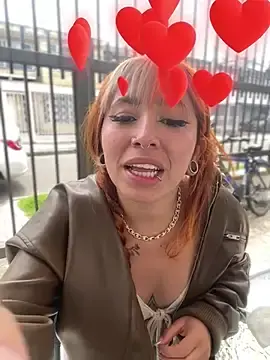Stripchat Live Sex Cam of Sallem_Pink