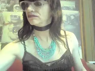 Xlovecam Adult Webcams of Juny