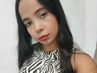 Xlovecam Private Sex Chat of AngelicaHott