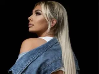 Xlovecam Watch Live Sex Cams of EmiliaFrench