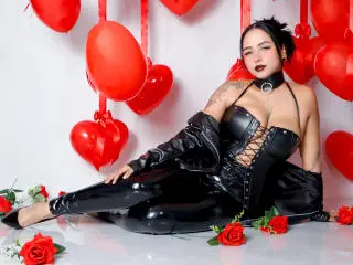 Xlovecam Private Sex Chat of SophiaBlakes
