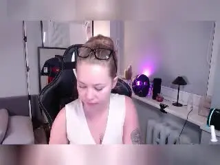 Xlovecam Live Porn of HollyCandyX