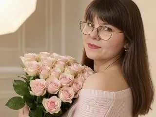 Xlovecam Live Sex of Tilliana