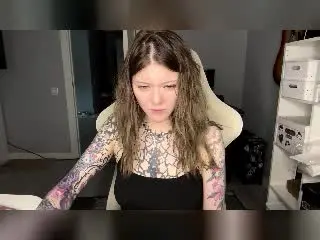 Xlovecam Sex Cam of MeliaRinaldo