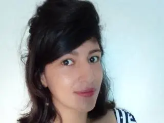 Xlovecam Adult Video Chat of SarahFriendly