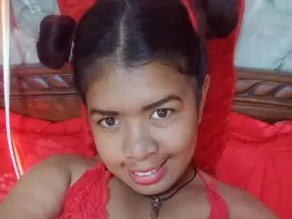 Xlovecam Private Sex Chat of MariahSquirting69