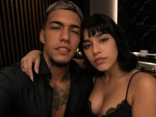 Xlovecam Private Sex Chat of SamanthaAndJhon