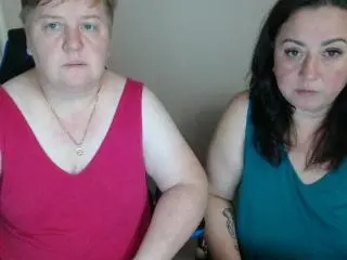 Xlovecam Free Porn Cam of MollyAndJane