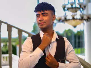 Xlovecam Private Sex Chat of Jacobb69