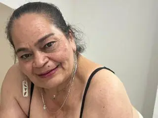 Xlovecam Sex Chat of QueenMatturex