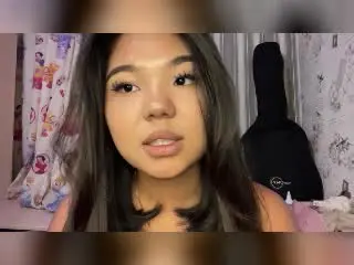 Xlovecam Free Live Porn of EllaBadgero