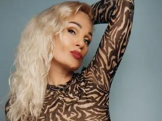Xlovecam Watch Live Sex Cams of MiaDreamy