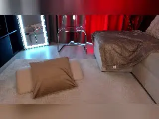 Xlovecam Live Sex of BrainyBelle