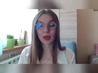 Xlovecam Free Live Porn of EllyBrune