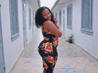 Xlovecam Watch Live Sex Cams of SexyBri