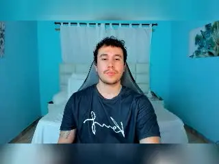 Xlovecam Free Porn Cam of MrDominux