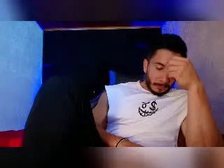 Xlovecam Nude Webcam of ZaneMaverick