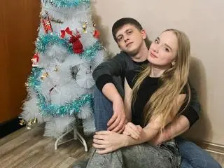 Xlovecam Watch Live Sex Cams of ShawtyMiaAndJack
