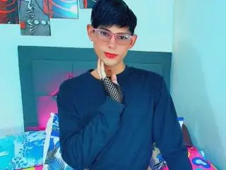 Xlovecam Adult Webcam of Allisonth